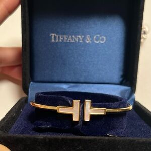 T Wire Bracelet in Yellow Gold with Mother-of-Pearl Inla